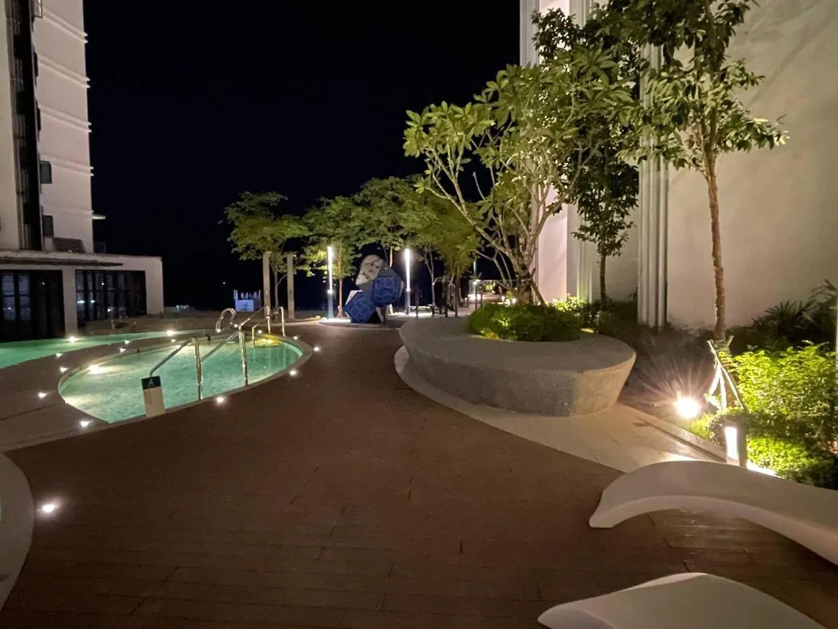 Sunset Seaview Studio Apartment At Kota Kinabalu City Centre