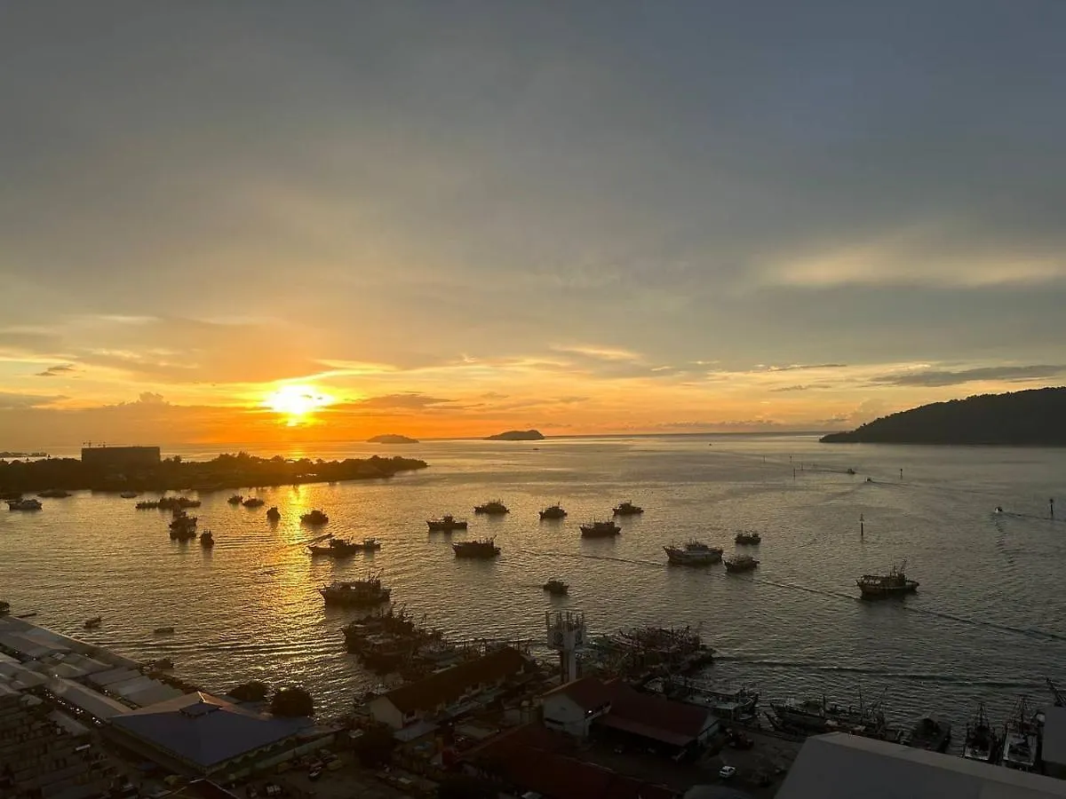 Sunset Seaview Studio Apartment At Kota Kinabalu City Centre Malaysia