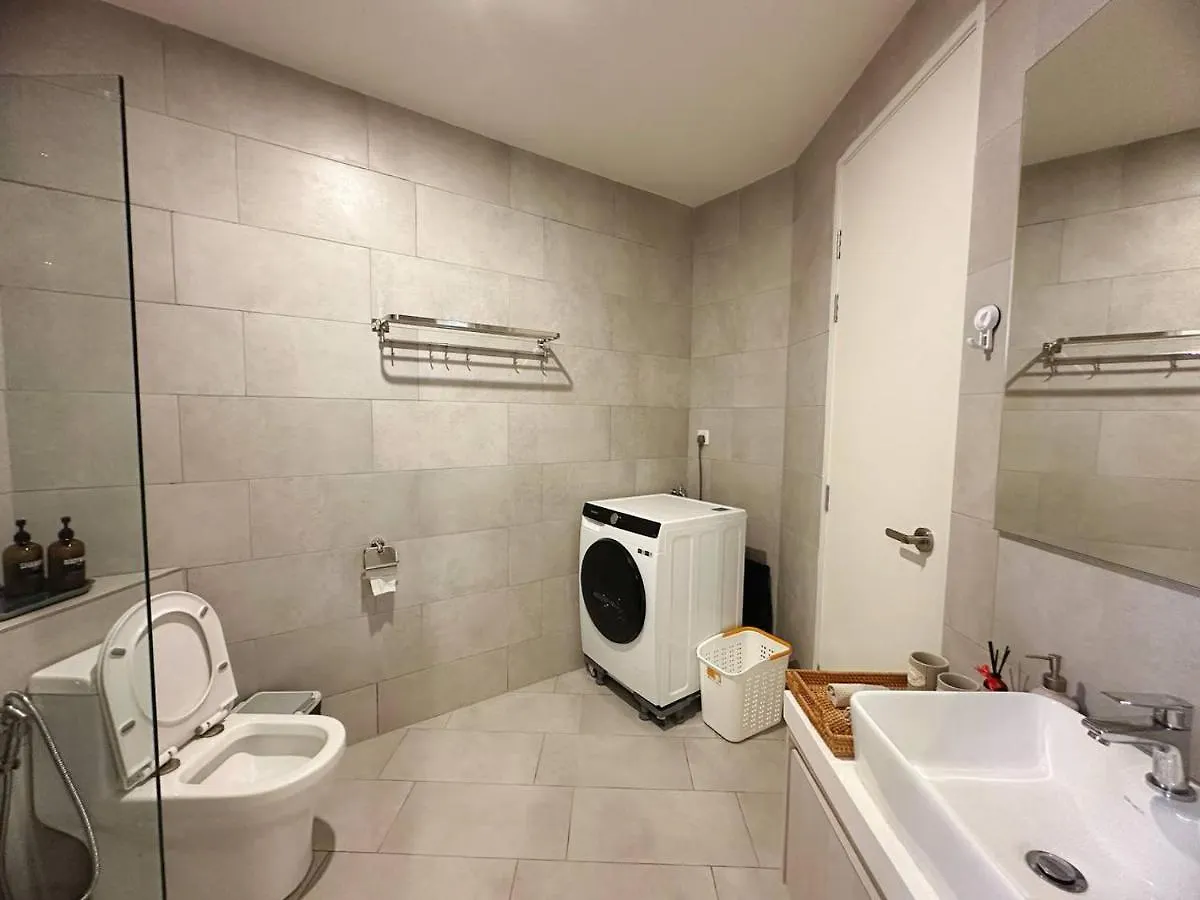 Sunset Seaview Studio Apartment At Kota Kinabalu City Centre 0*,  Malaysia