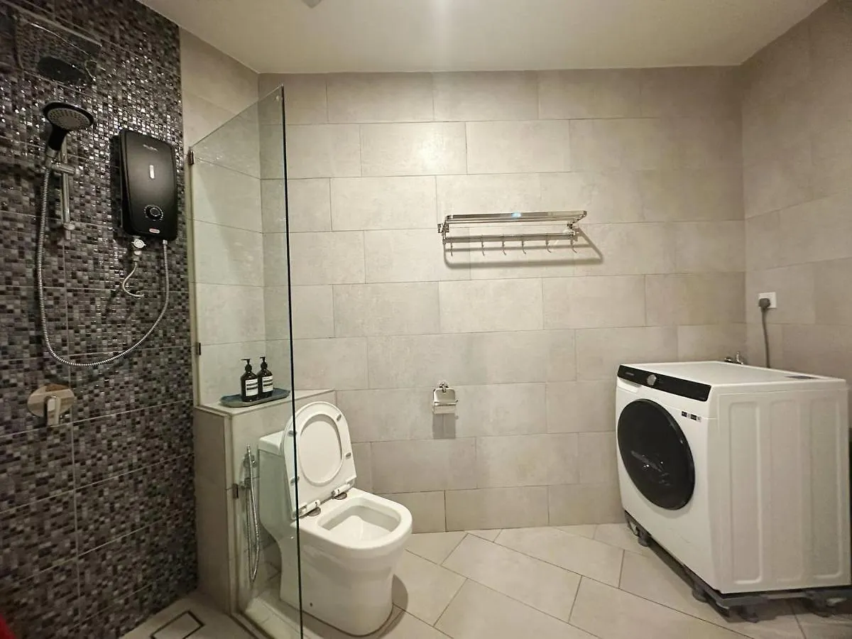 Sunset Seaview Studio Apartment At Kota Kinabalu City Centre
