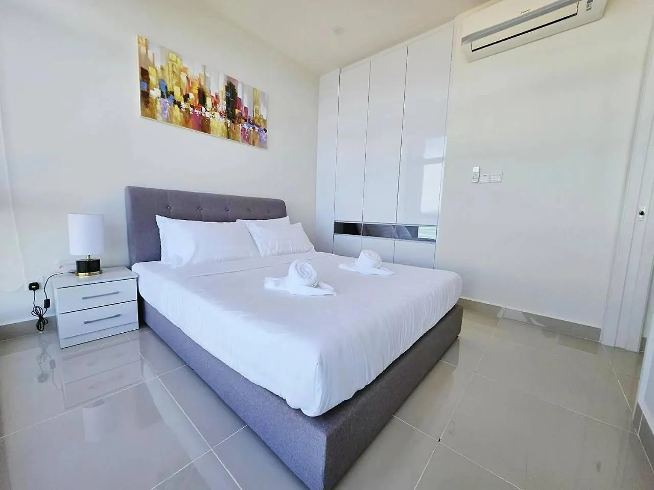 Sunset Seaview Studio Apartment At Kota Kinabalu City Centre