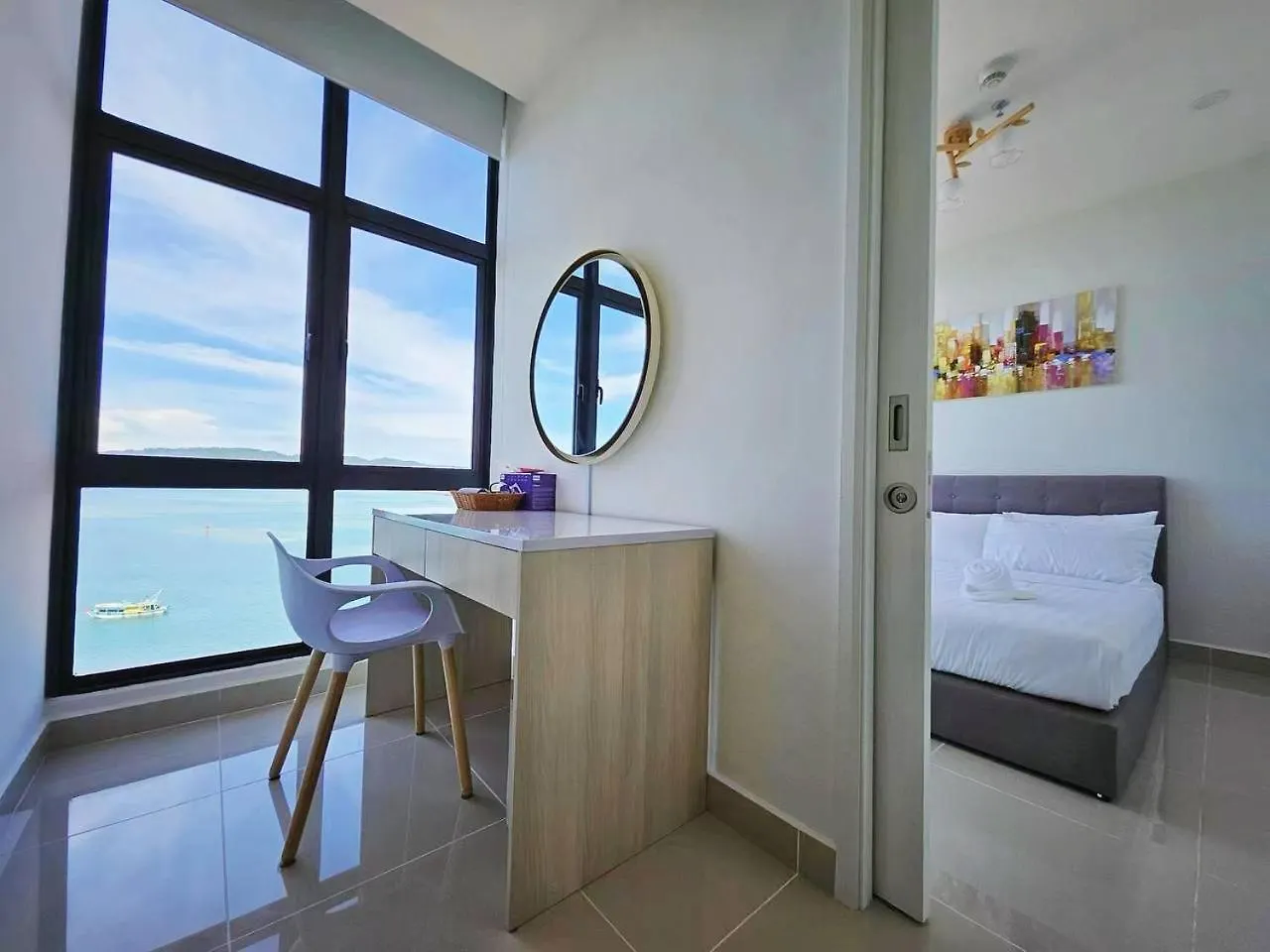 Sunset Seaview Studio Apartment At Kota Kinabalu City Centre 0*,