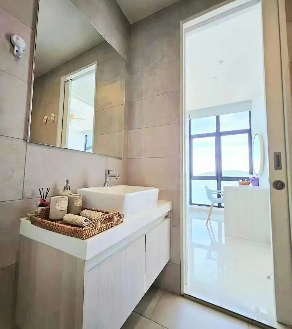 Sunset Seaview Studio Apartment At Kota Kinabalu City Centre