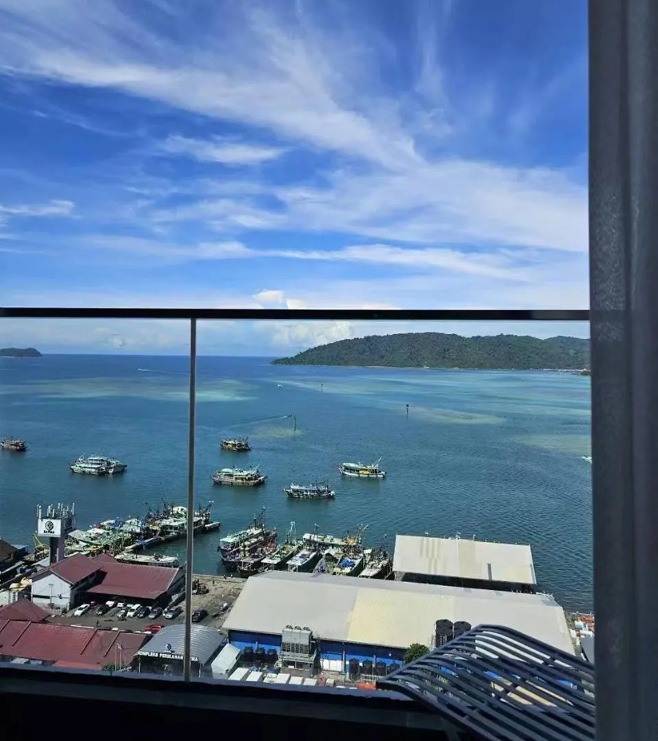Sunset Seaview Studio Apartment At Kota Kinabalu City Centre